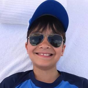 Meet your Posher, Julian